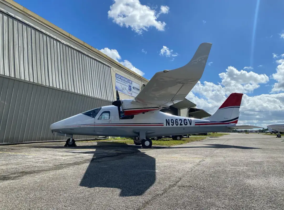 Photo from Flight school's website