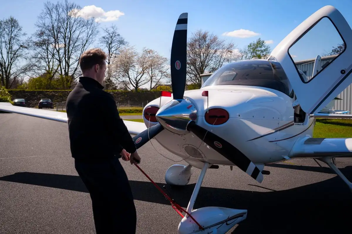 Photo from Advanced Aviation Training GmbH's website