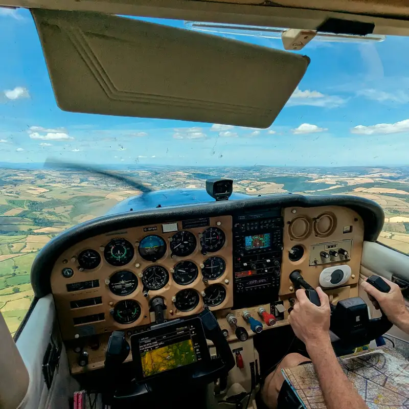 Foto von der Website von Flywales