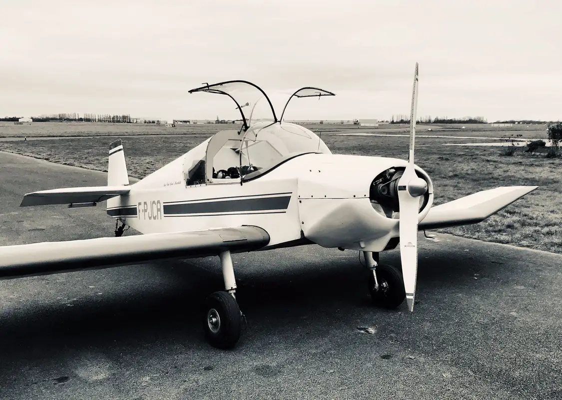 Photo from Aeroclub Rene Mouchotte's website