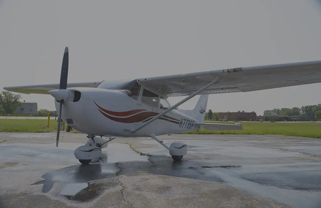Photo from Fox Flying Club's website