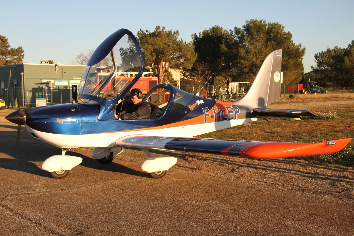 Photo from Aeroclub Aix Marseille's website