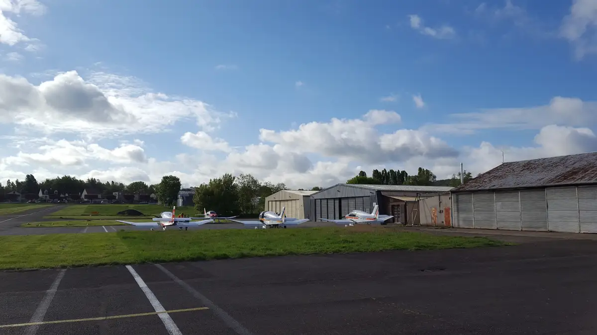 Photo from Aeroclub De Versailles's website