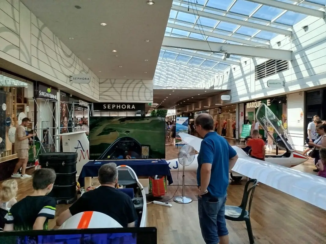 Foto von der Website von Aeroclub Albert Mangeot