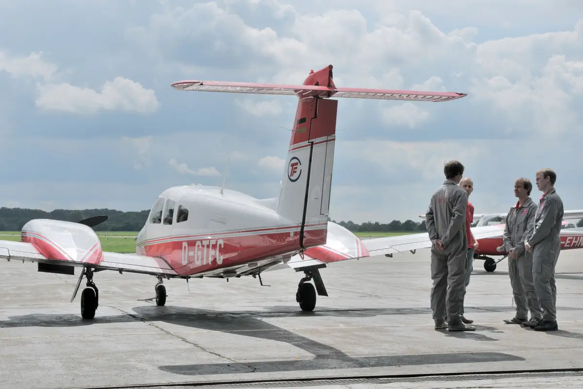 Photo from TR (MPA) EMB170 mit ZFTT's website