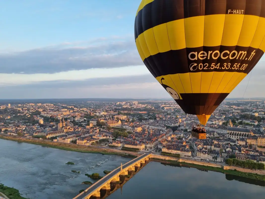 Photo du site web de Aérocom Montgolfière