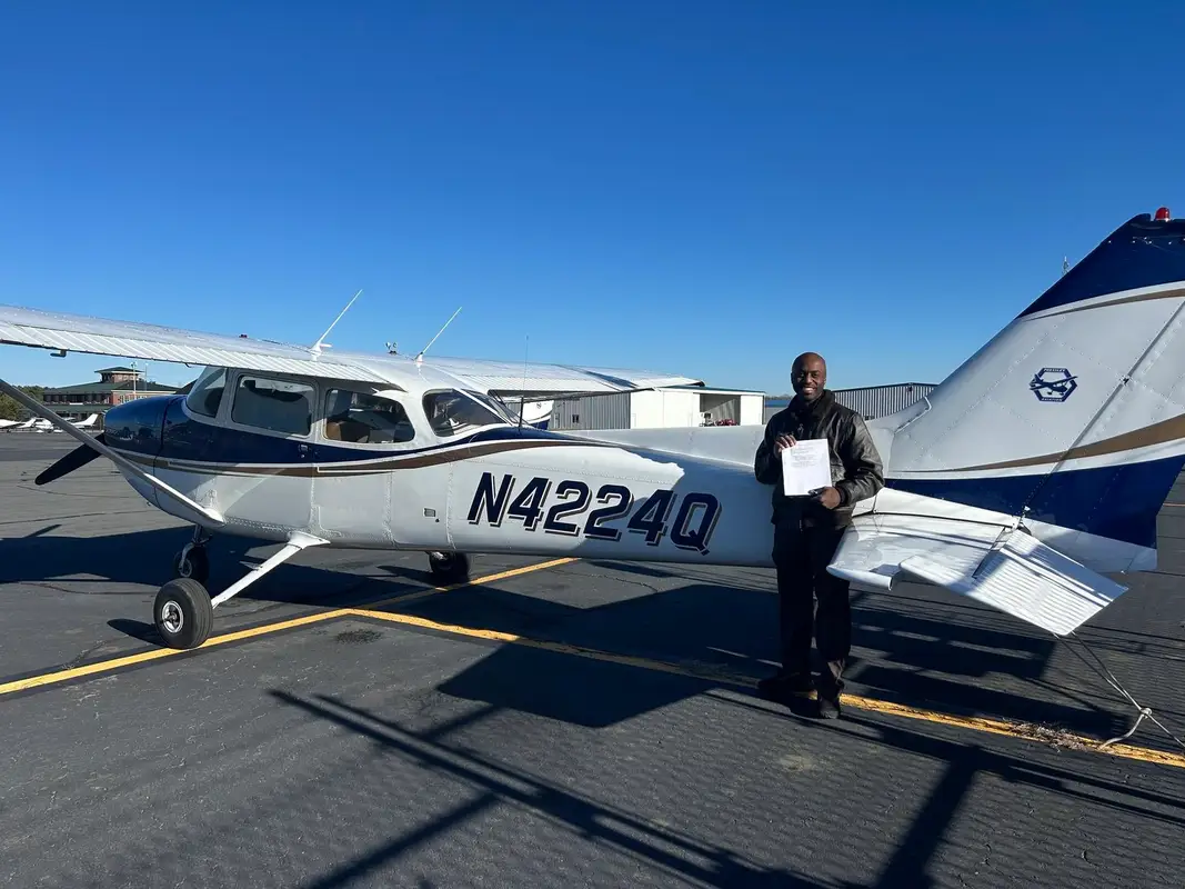 Foto von der Website von Pressley Aviation