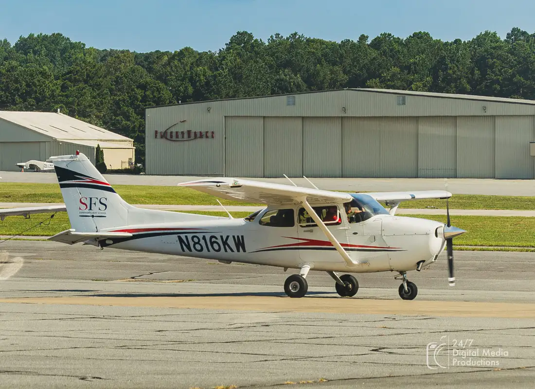 Photo from Superior Flight School's website