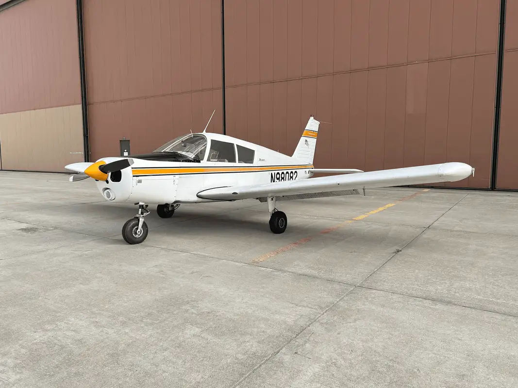 Photo from AirLink Flight School - Waterville's website