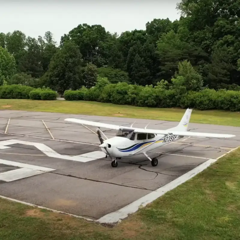 Photo from Flight Level Aviation LLC's website