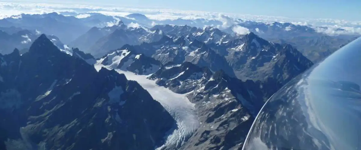Photo from Centre Savoyard De Vol A Voile Alpin's website