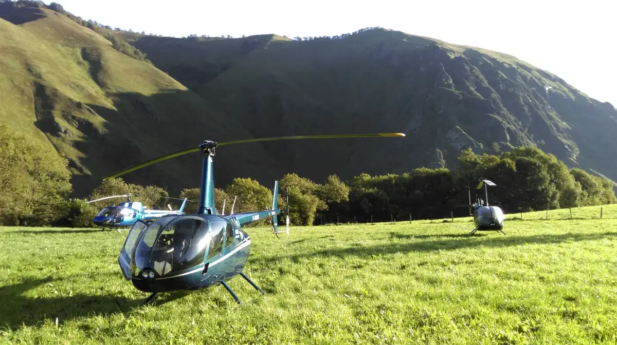 Photo from Heliclub De L'Ain's website