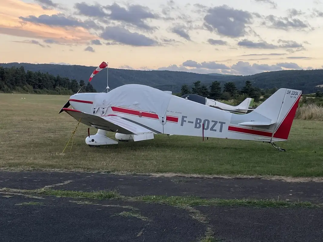 Photo from Aeroclub Rene Mouchotte's website