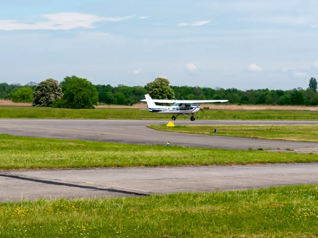 Foto del sitio web de American Aviation Sales & Services Inc