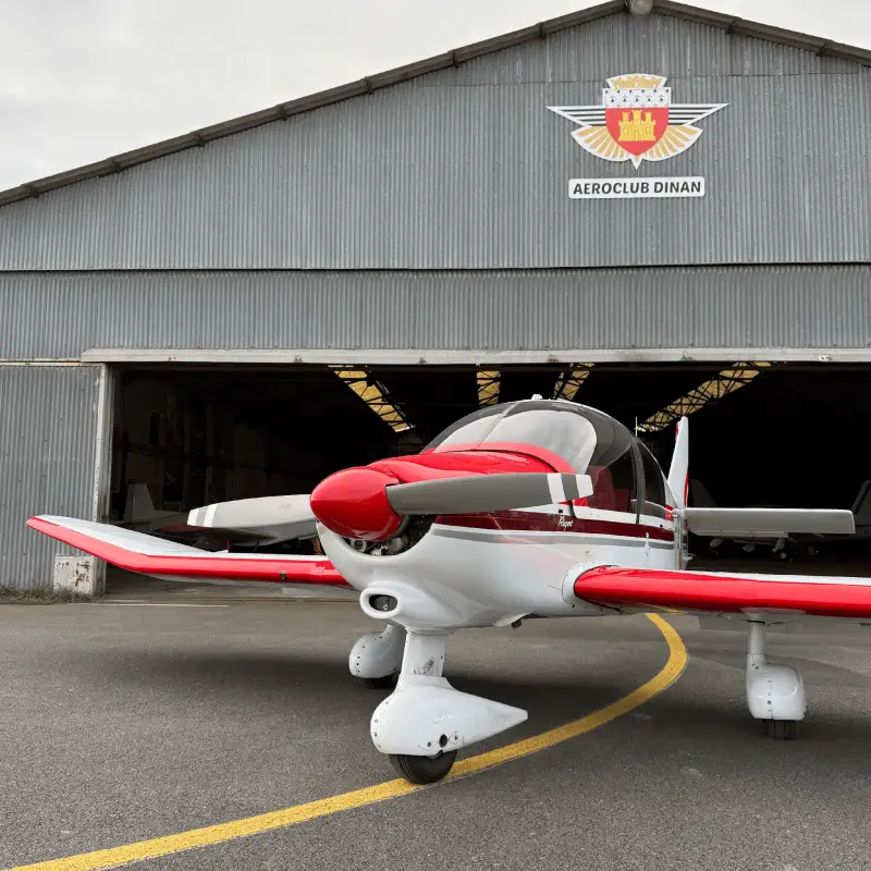 Photo from Aeroclub De Dinan's website