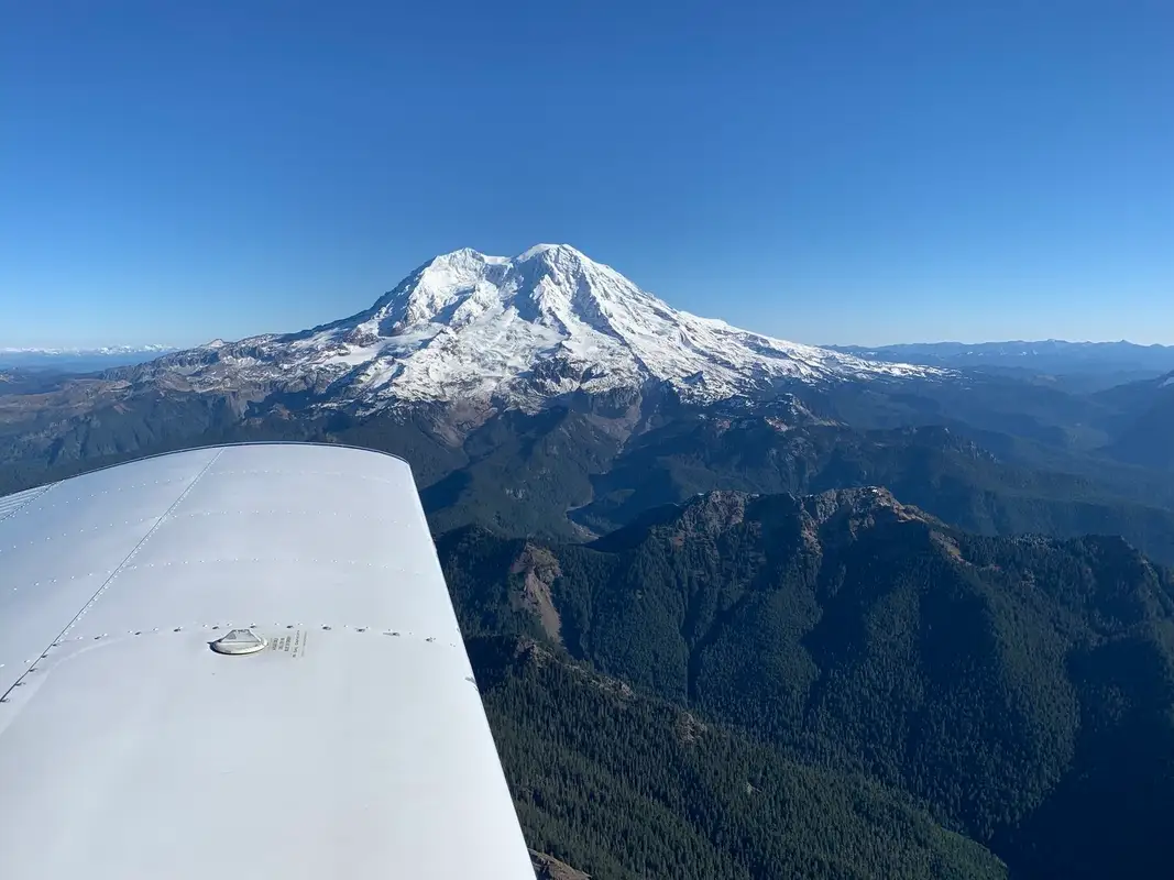 Photo from Avian Flight Center INC's website