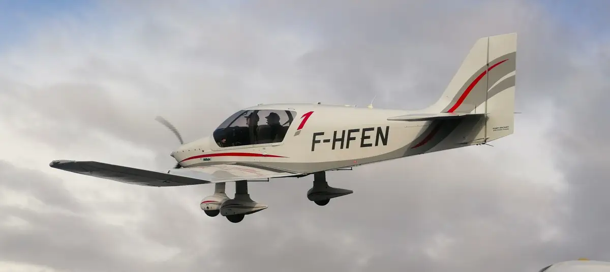 Photo from Aeroclub De Touraine's website