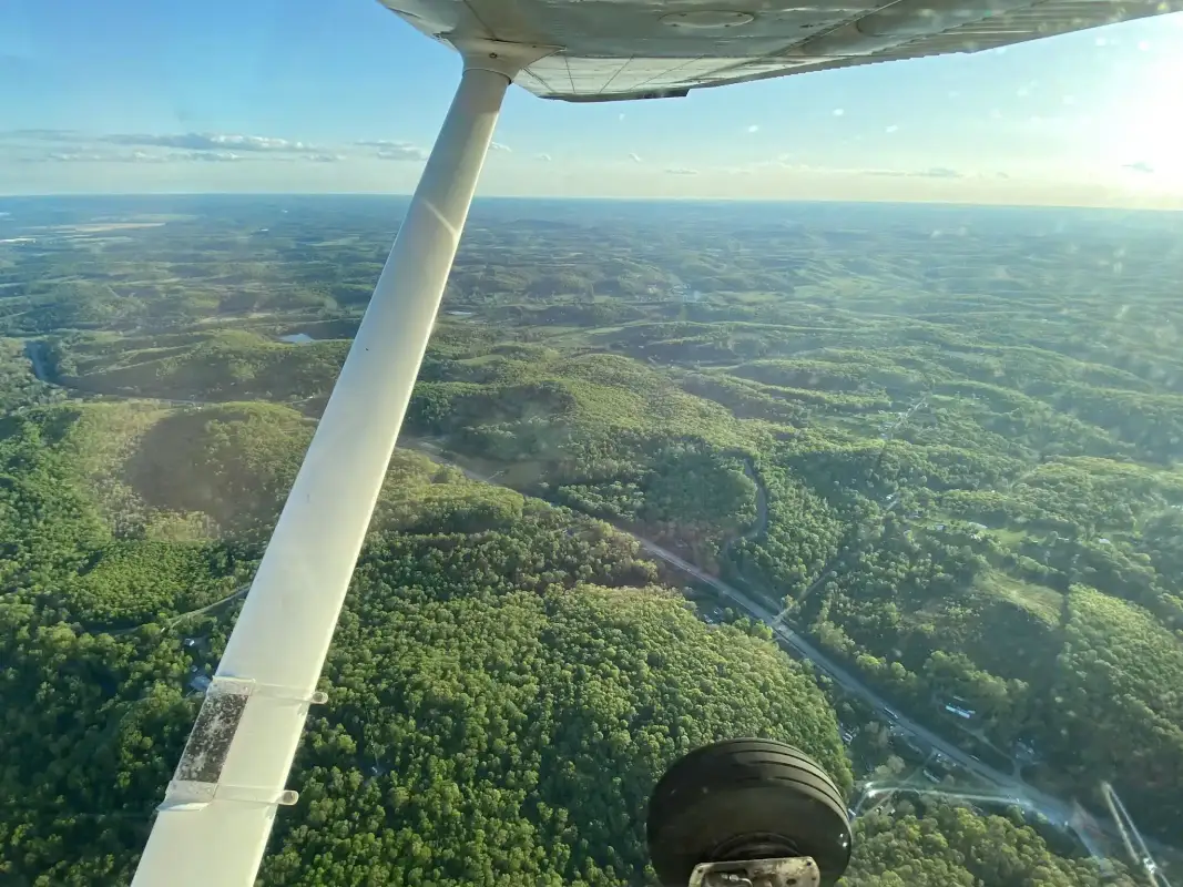 Photo from Dayton Aviation Services's website