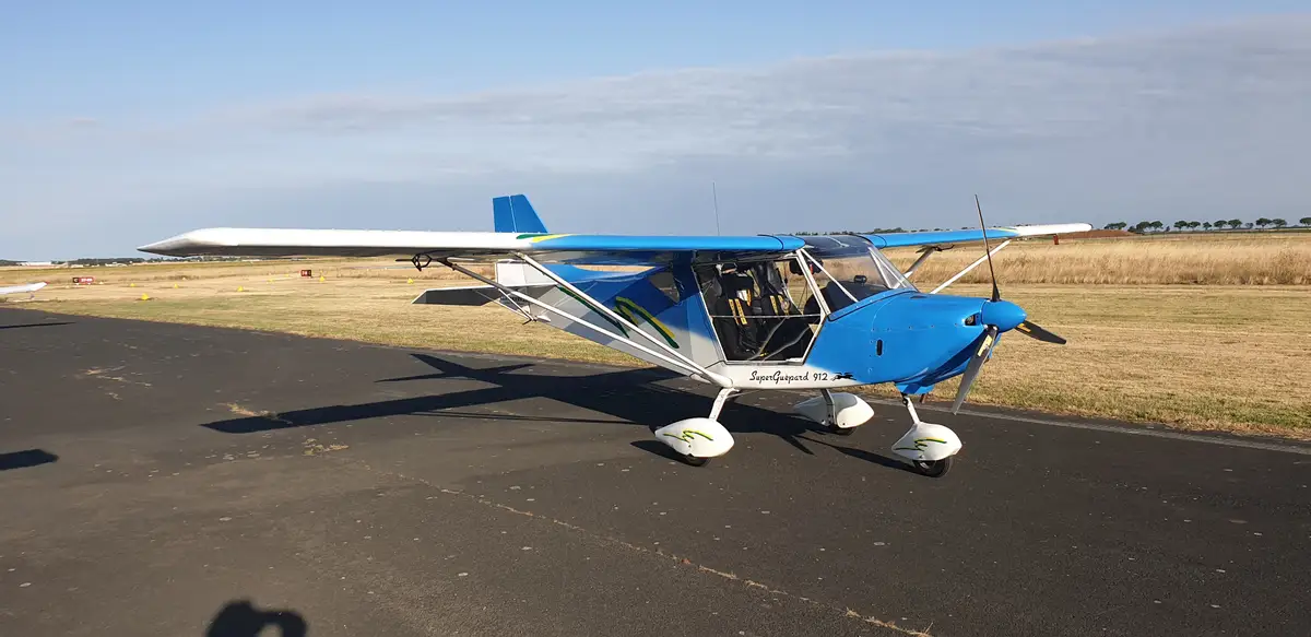 Photo from Aeroclub De Fontenay Le Comte's website