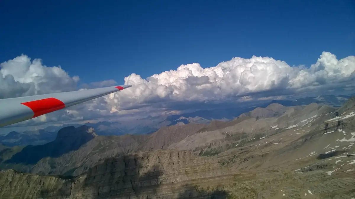 Photo from SAGA (Seyne Les Alpes Gliders Association)'s website