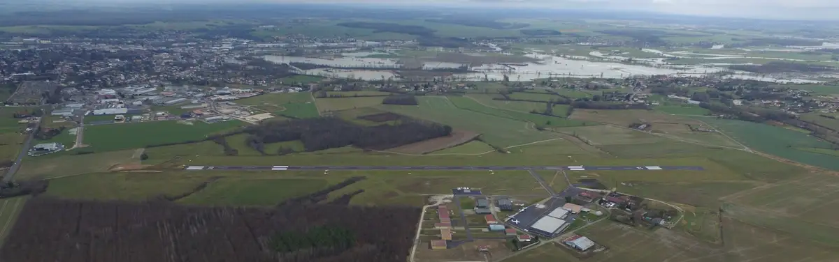 Photo from Aeroclub De Gray Et SA Region's website