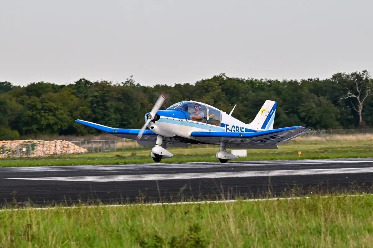 Photo from Aeroclub Du Pays Rochefortais's website