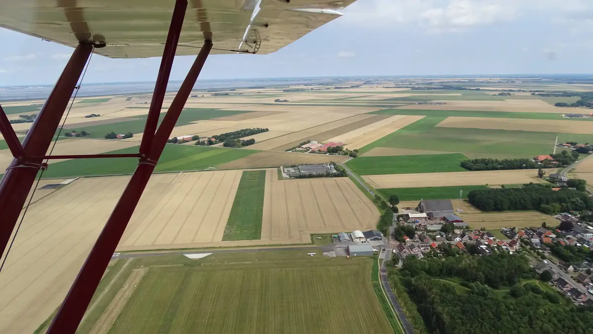 Foto von der Website von Oostwold Airport