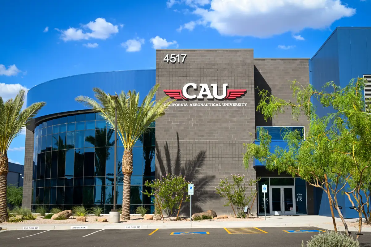 Foto von der Website von California Aeronautical University - Phoenix