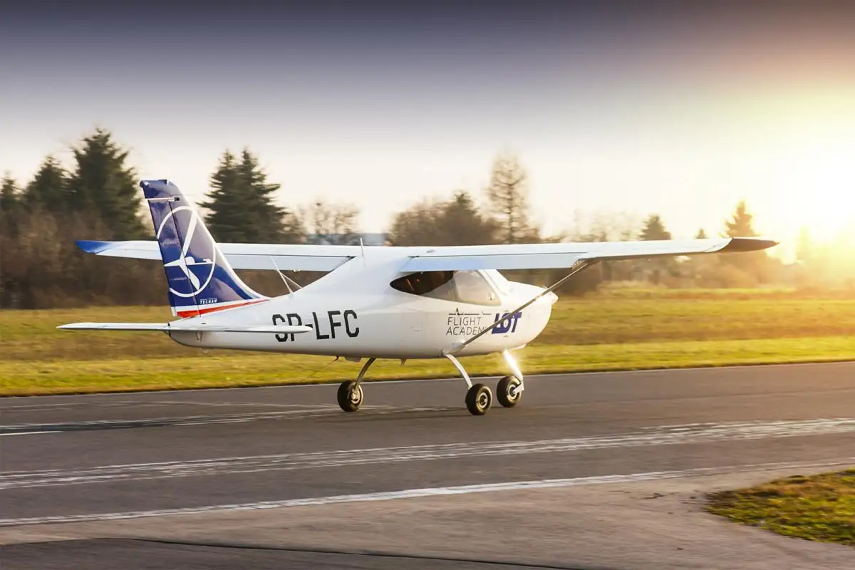 Foto von der Website von PL.ATO.060 — LOT Flight Academy