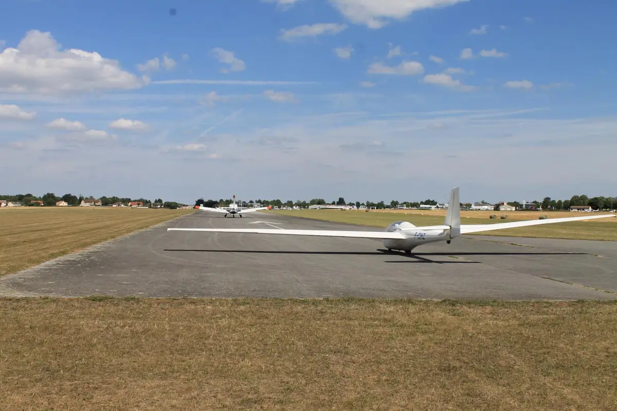 Foto von der Website von Centre De Formation De Planeur D'Alencon