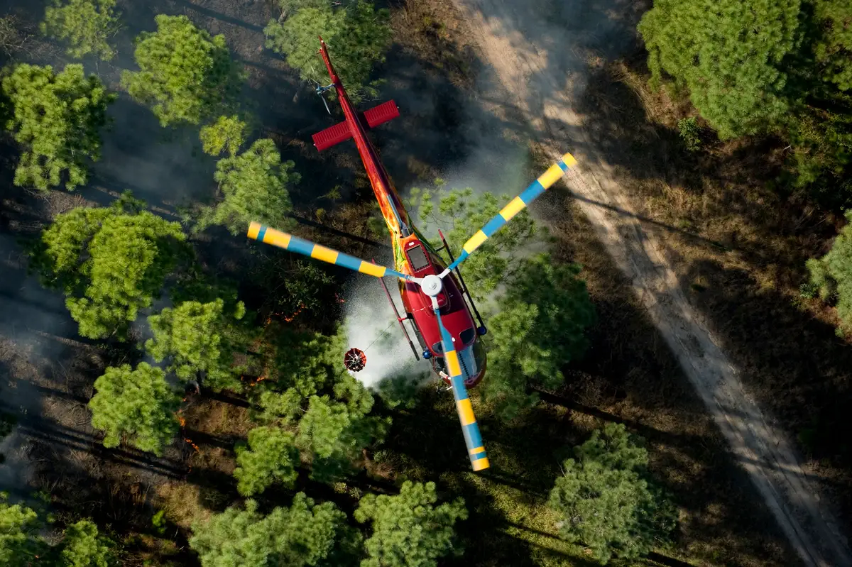 Photo from Becker Helicopter Services Pty Ltd's website