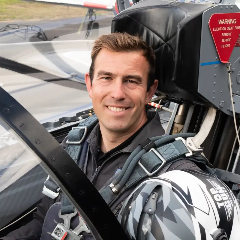 Photo from Top Gun Voltige-Sensation Voltige's website