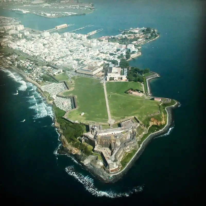 Photo from Isla Grande Flying School's website