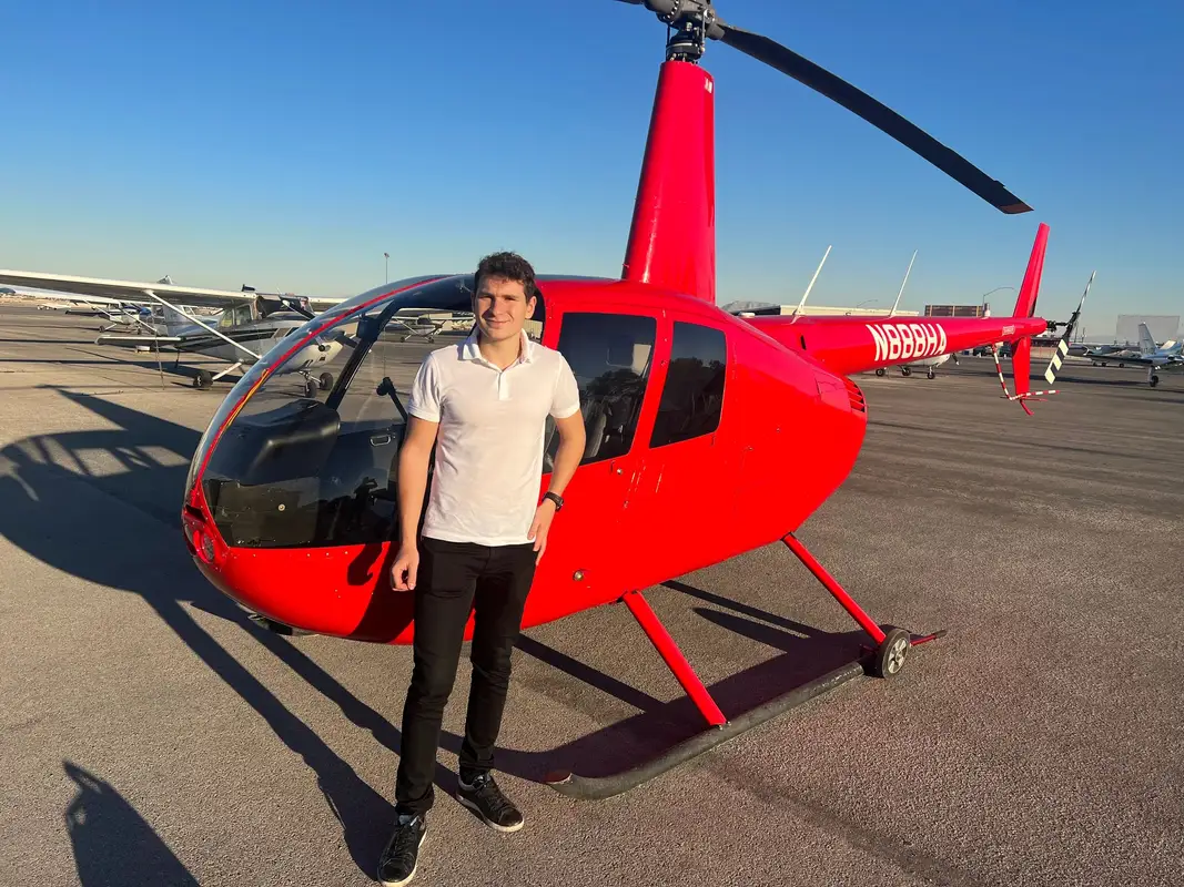 Photo from 702 Helicopter INC's website