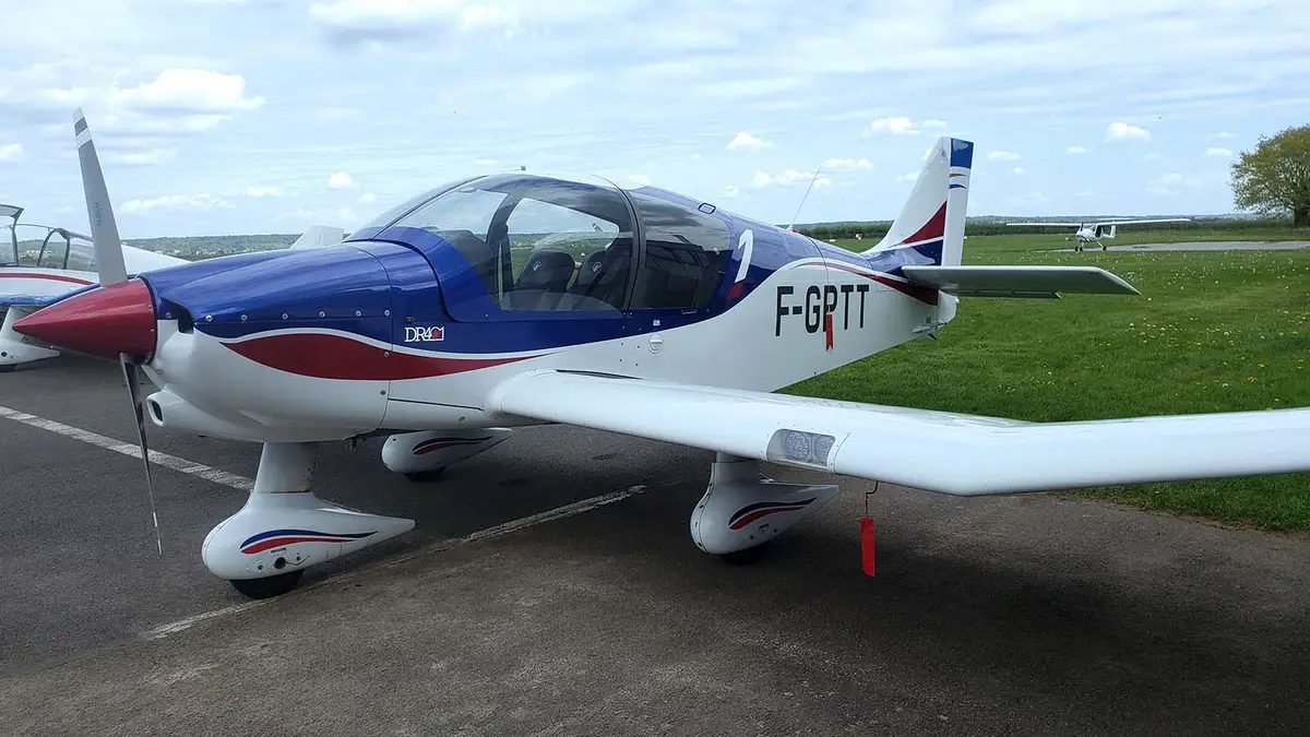 Photo from Aeroclub Dassault Ile De France's website
