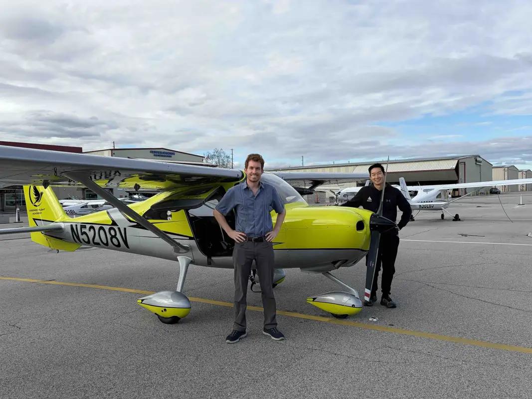 Photo from Essence Flight Academy - Van Nuys's website