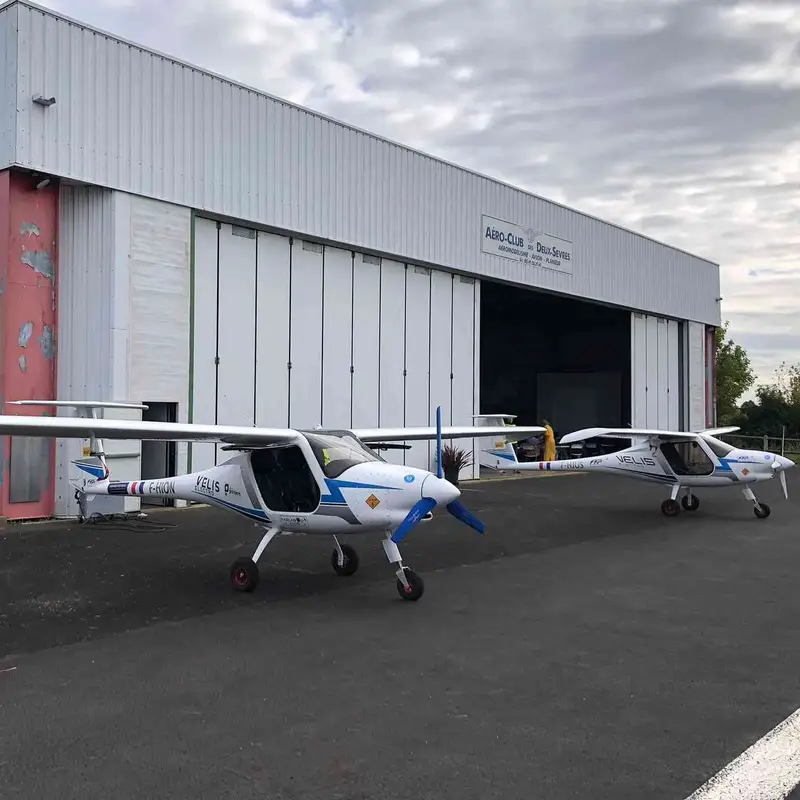 Photo from Aeroclub Des Deux Sevres's website