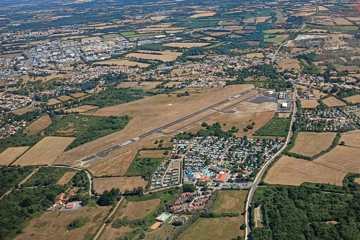 Photo from Aeroclub De La Vendee's website