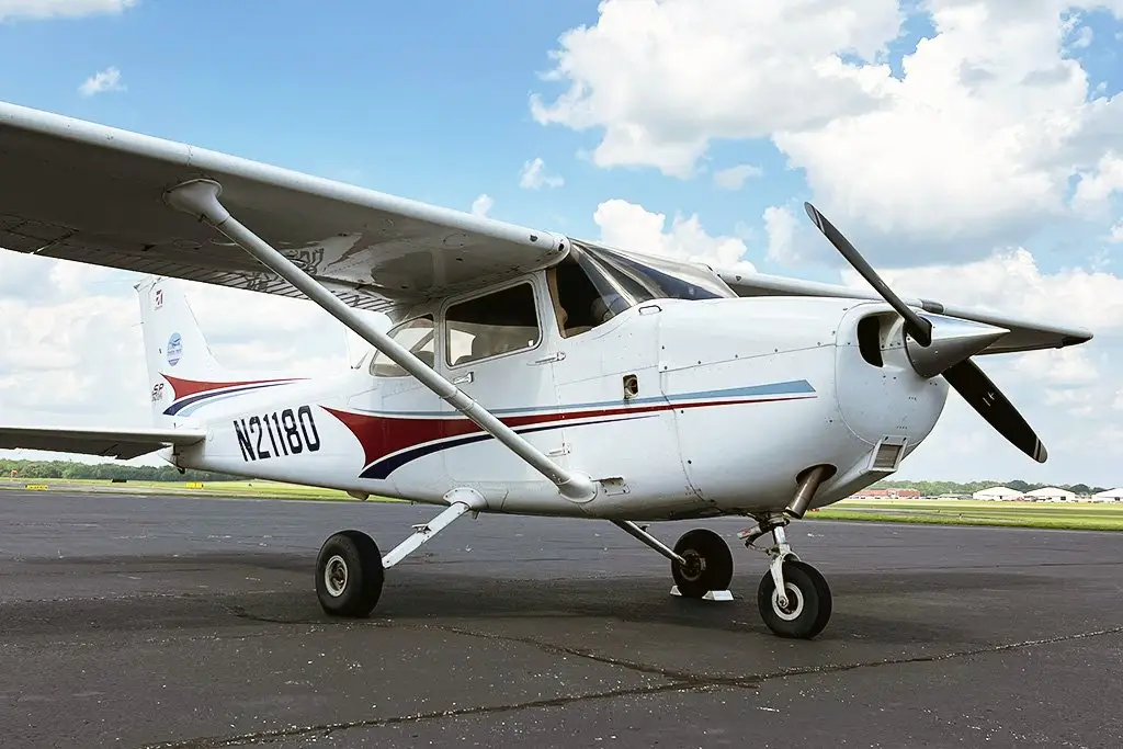 Photo from Wings of Eagles Aviation - Clarksville (CKV)'s website