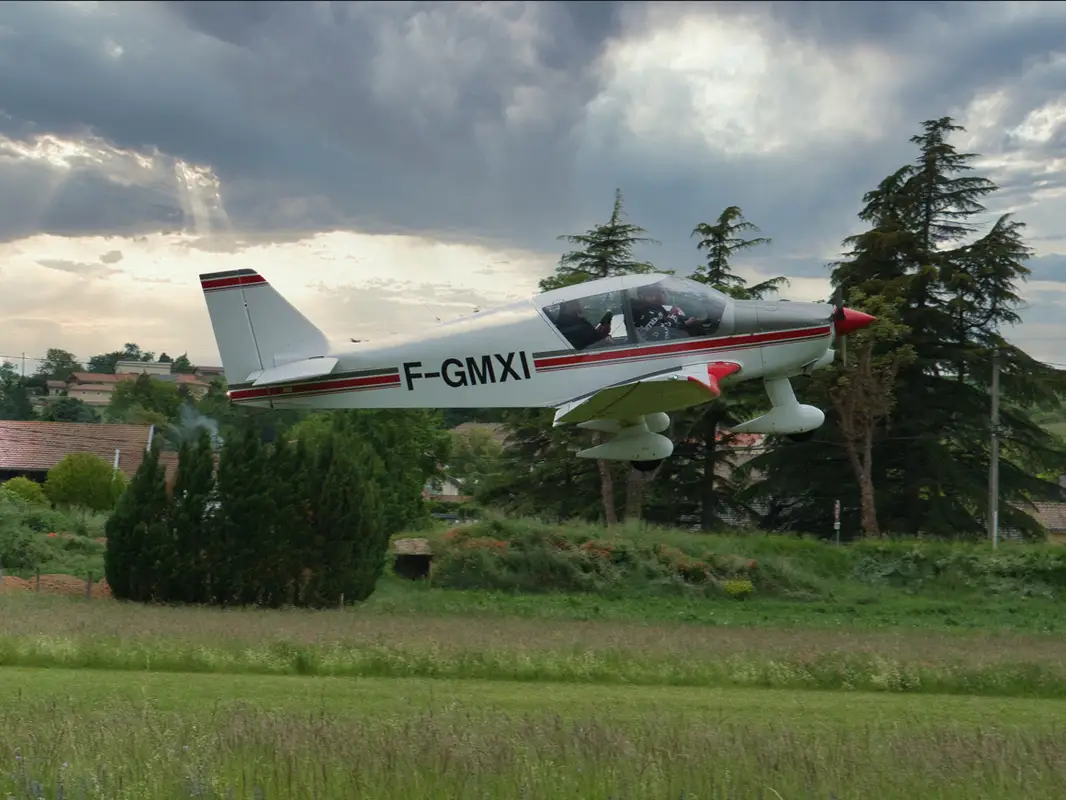 Photo from Aeroclub De Vienne's website