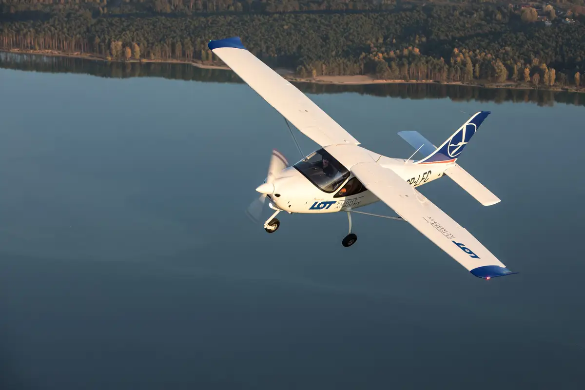 Foto von der Website von PL.ATO.060 — LOT Flight Academy