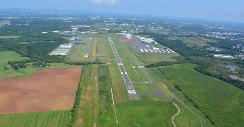 Photo from Flight school's website
