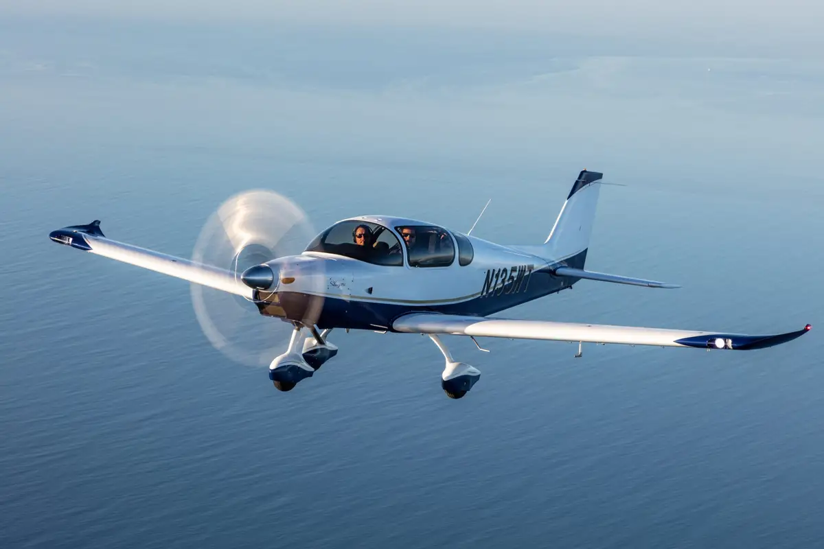 Photo from Sling Pilot Academy - San Diego's website