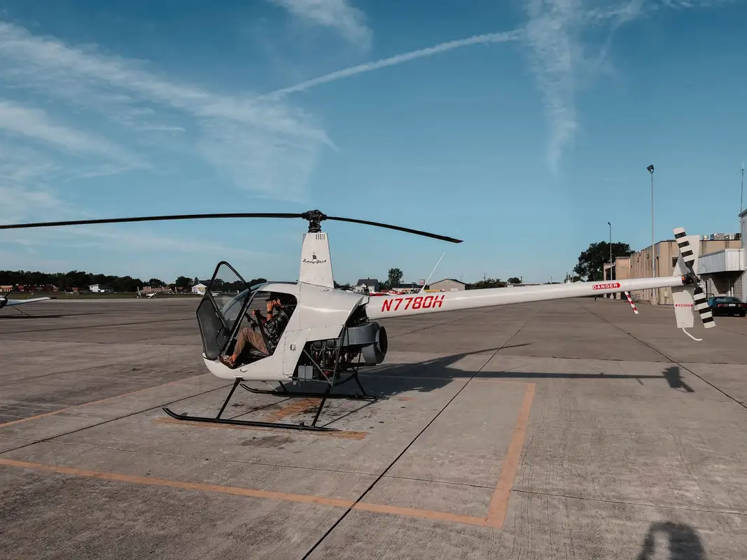 Photo from SummerSkyz Helicopter Flight Training's website