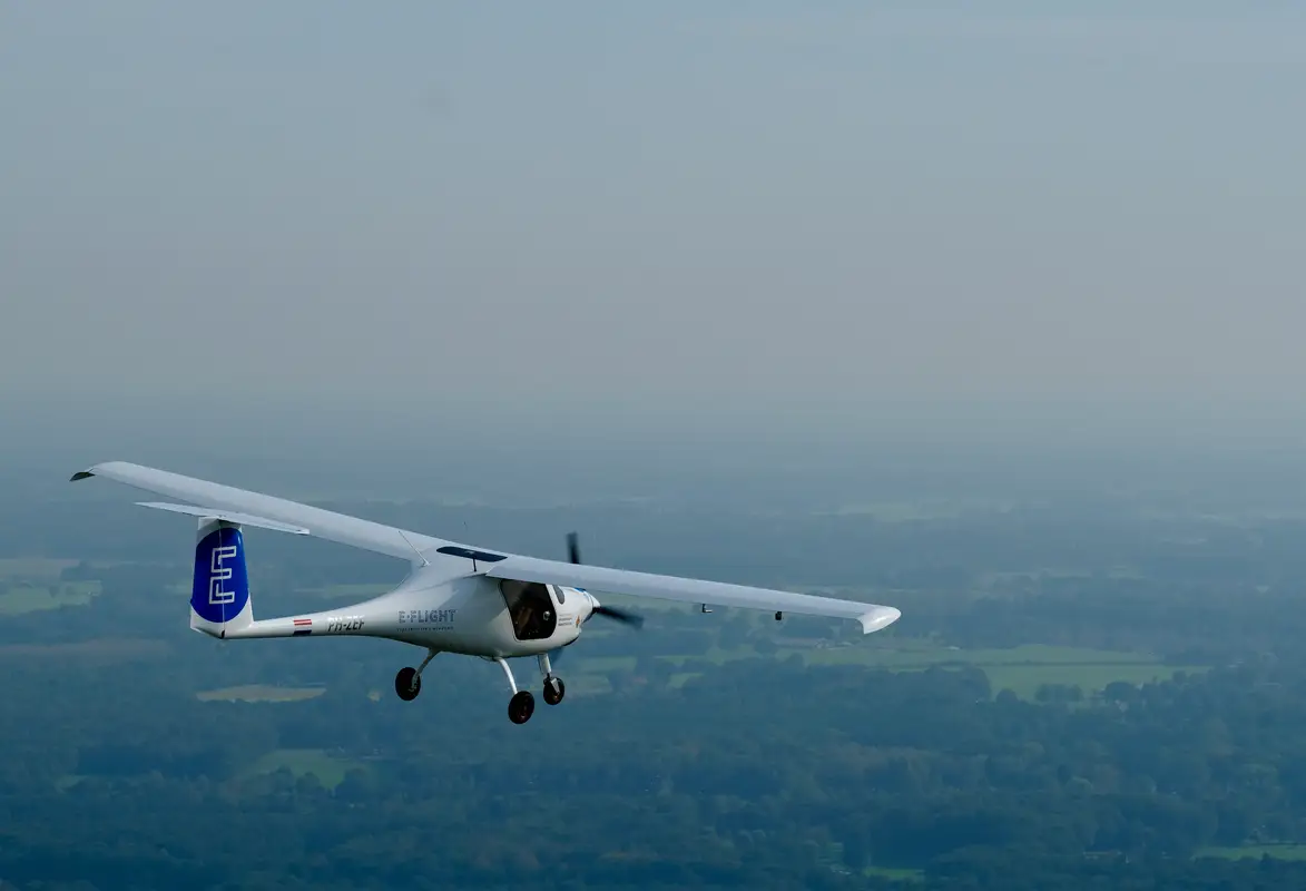 Photo du site web de E-Flight Academy