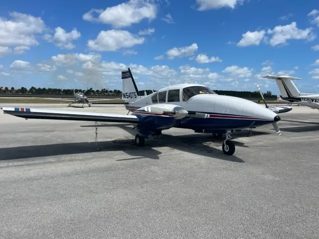 Photo from AeroService Flight Training's website