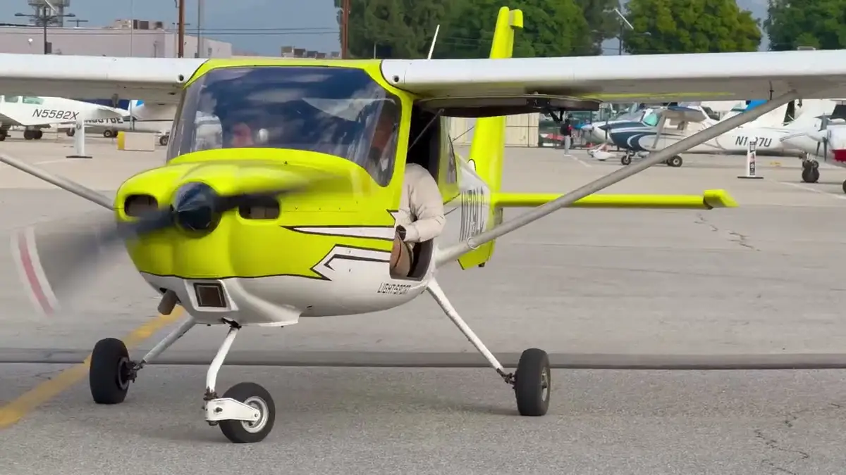 Photo from Essence Flight Academy - Van Nuys's website