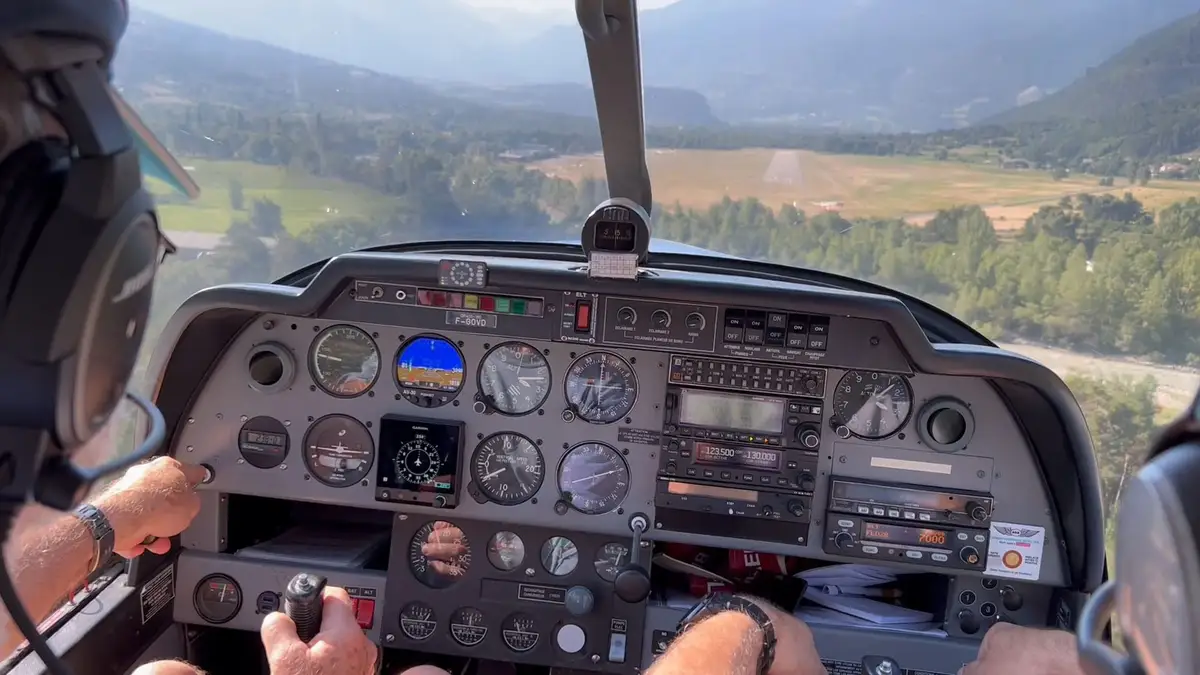 Photo from Aeroclub De Manosque Vinon's website