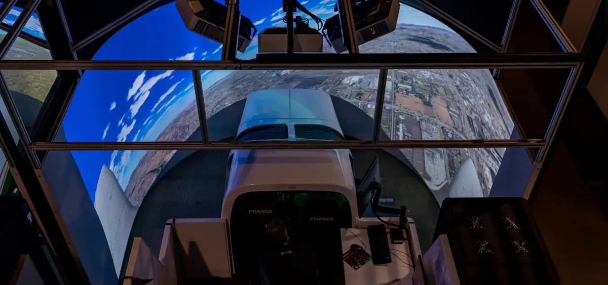 Photo from Und Aerospace-Phoenix Satellite's website