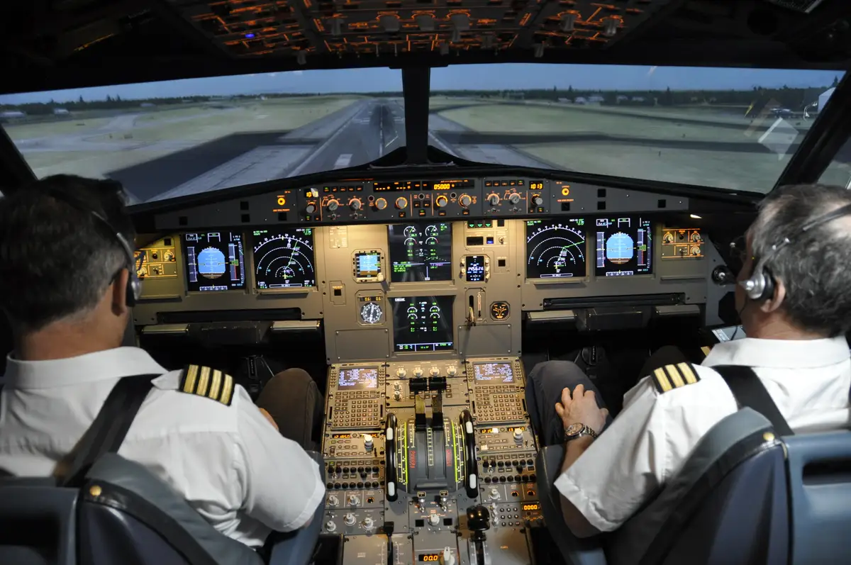 Photo du site web de Deeside Flight Training Limited